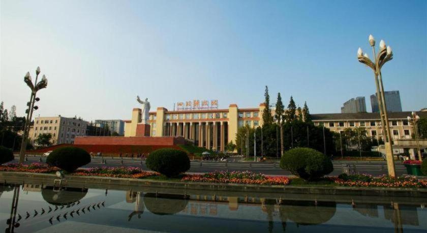 Chengdu Taihe International Hotel Exterior photo